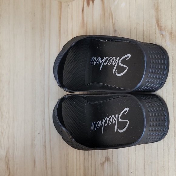 Skechers Plastic Waffle Design Open Toe Wedges - Picture 6 of 8